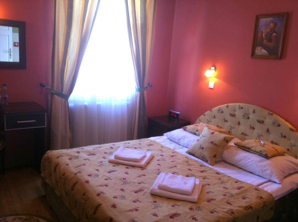 Hotel Napoleon Wroblew  Luaran gambar