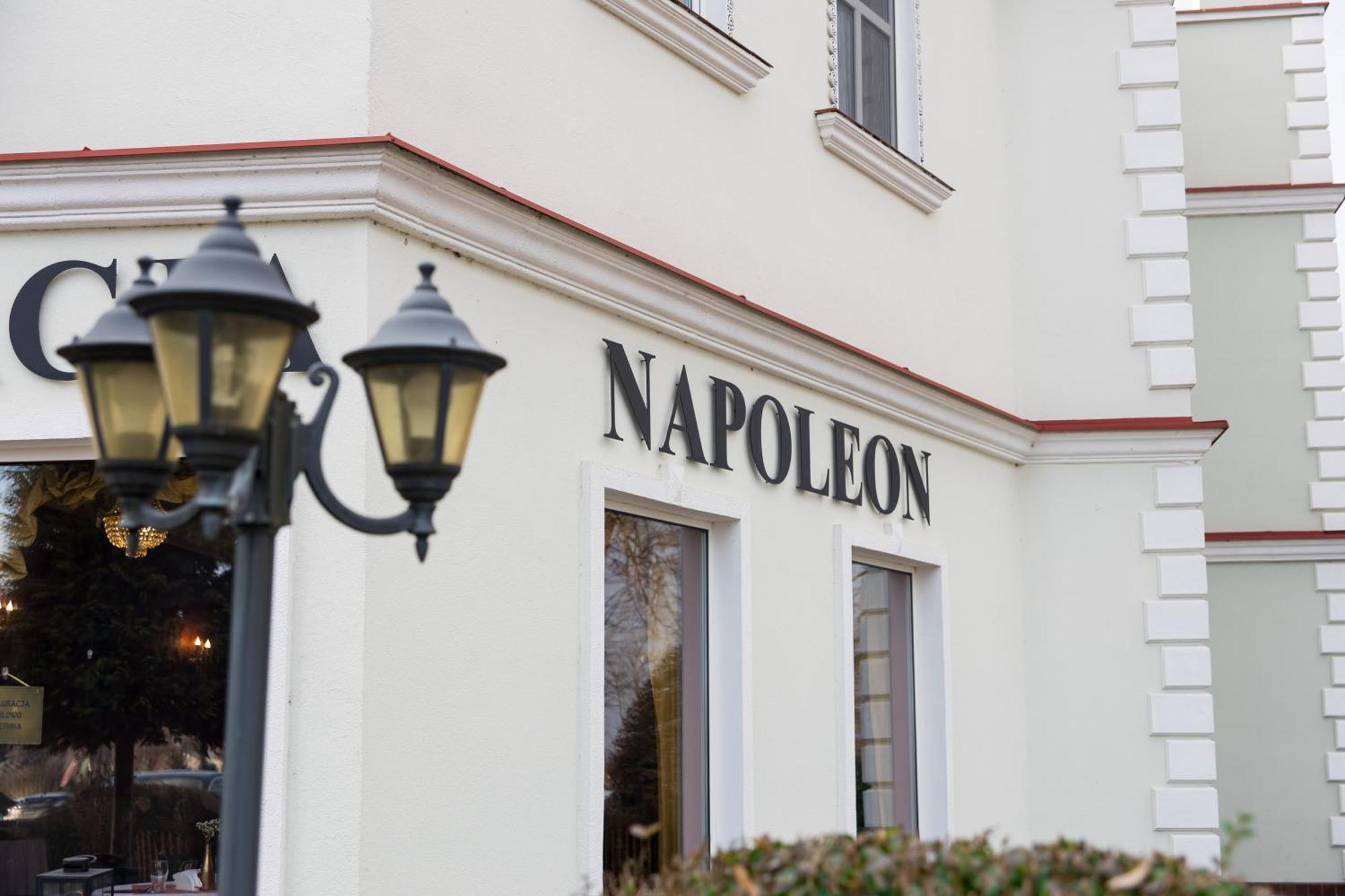 Hotel Napoleon Wroblew  Luaran gambar