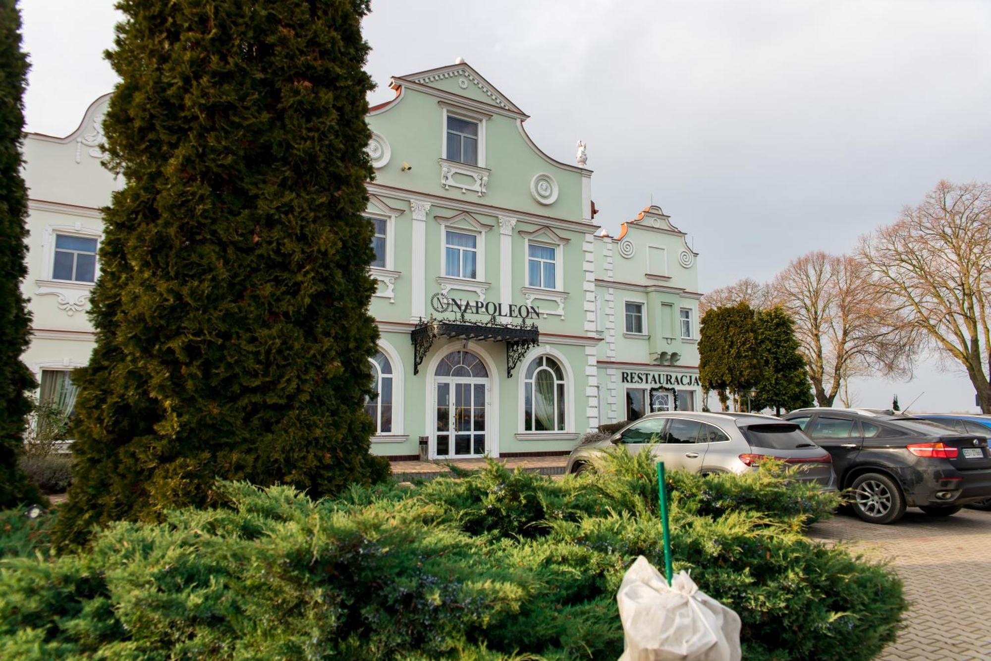 Hotel Napoleon Wroblew  Luaran gambar