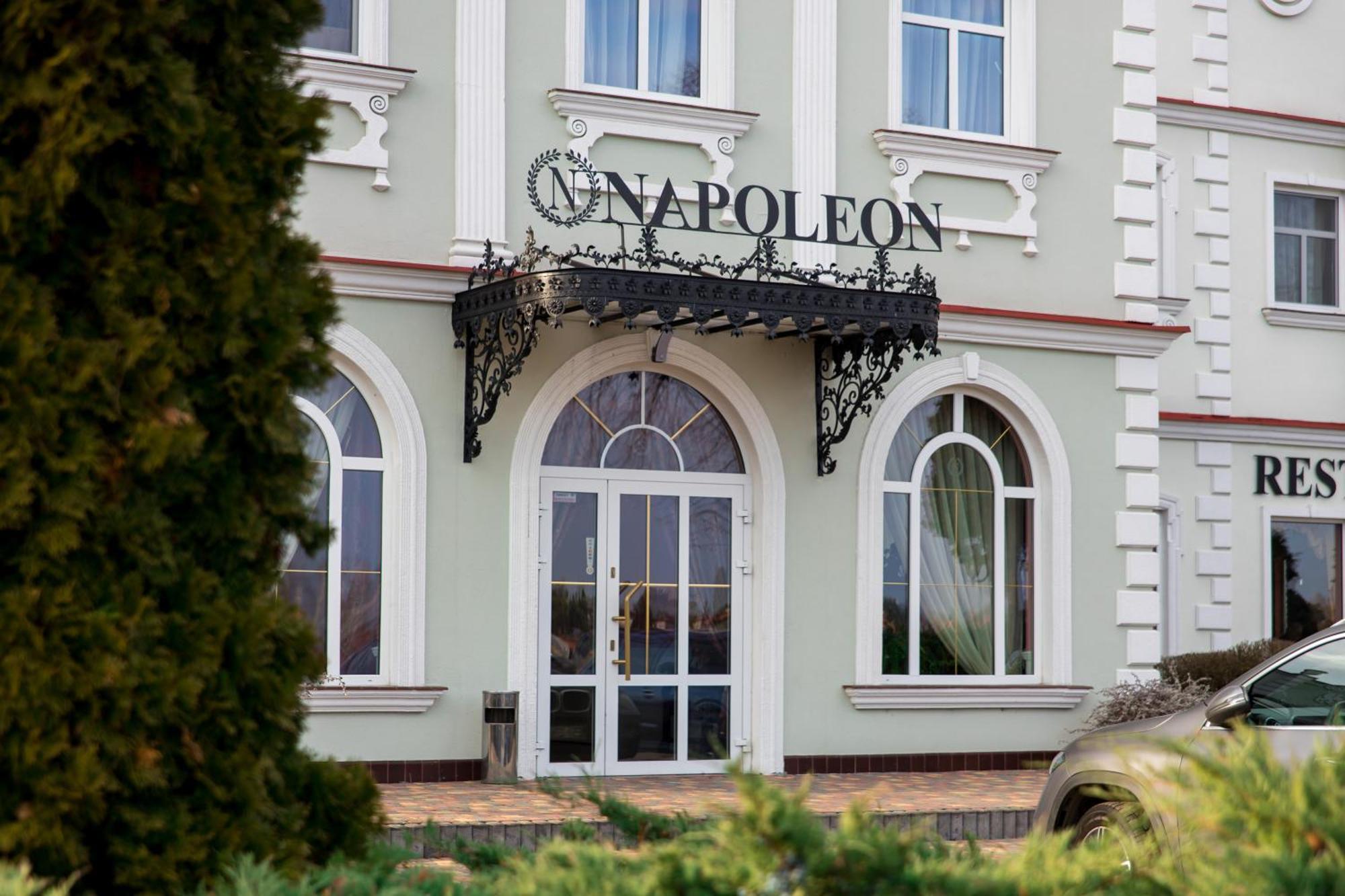 Hotel Napoleon Wroblew  Luaran gambar