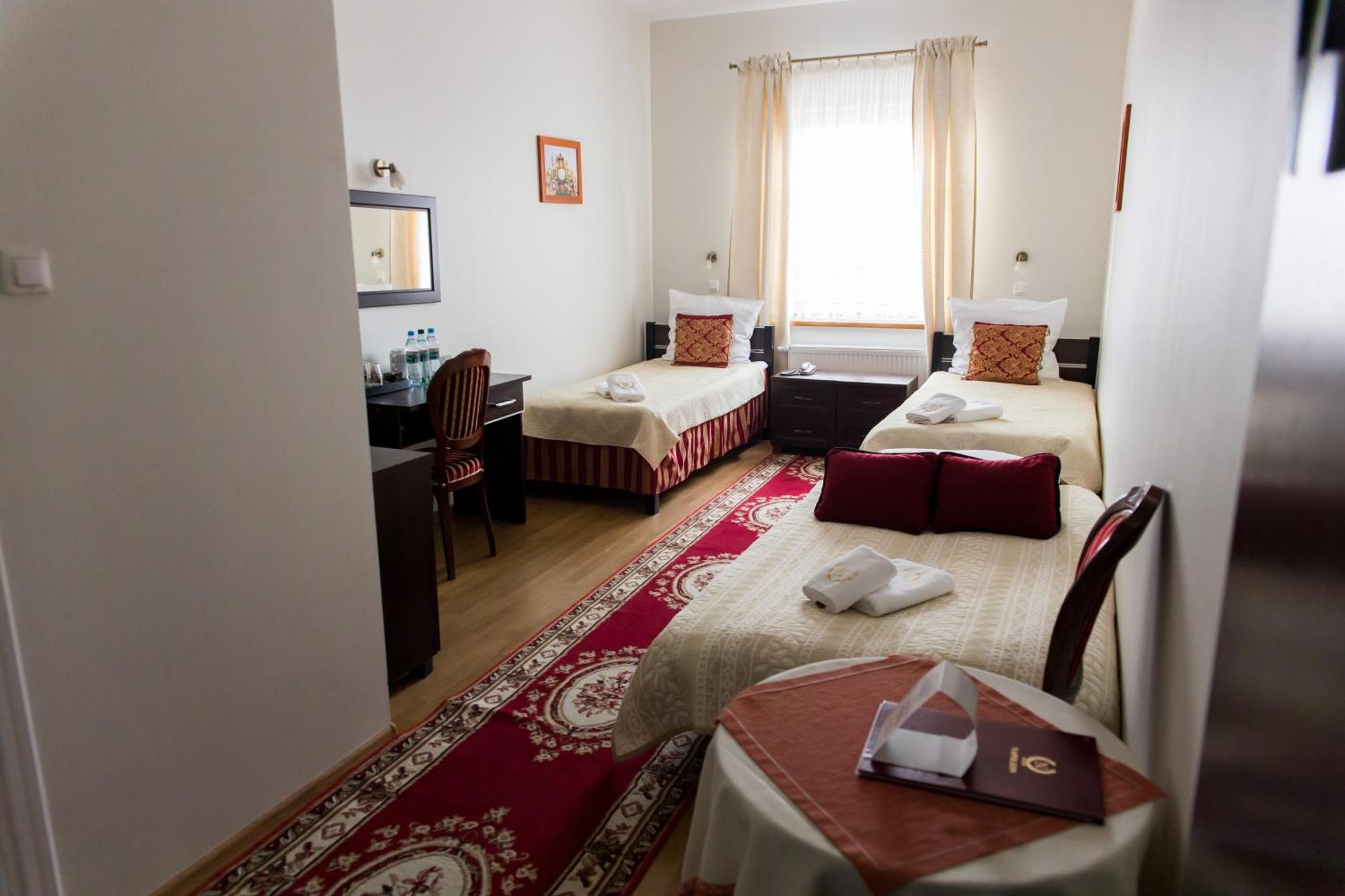 Hotel Napoleon Wroblew  Luaran gambar