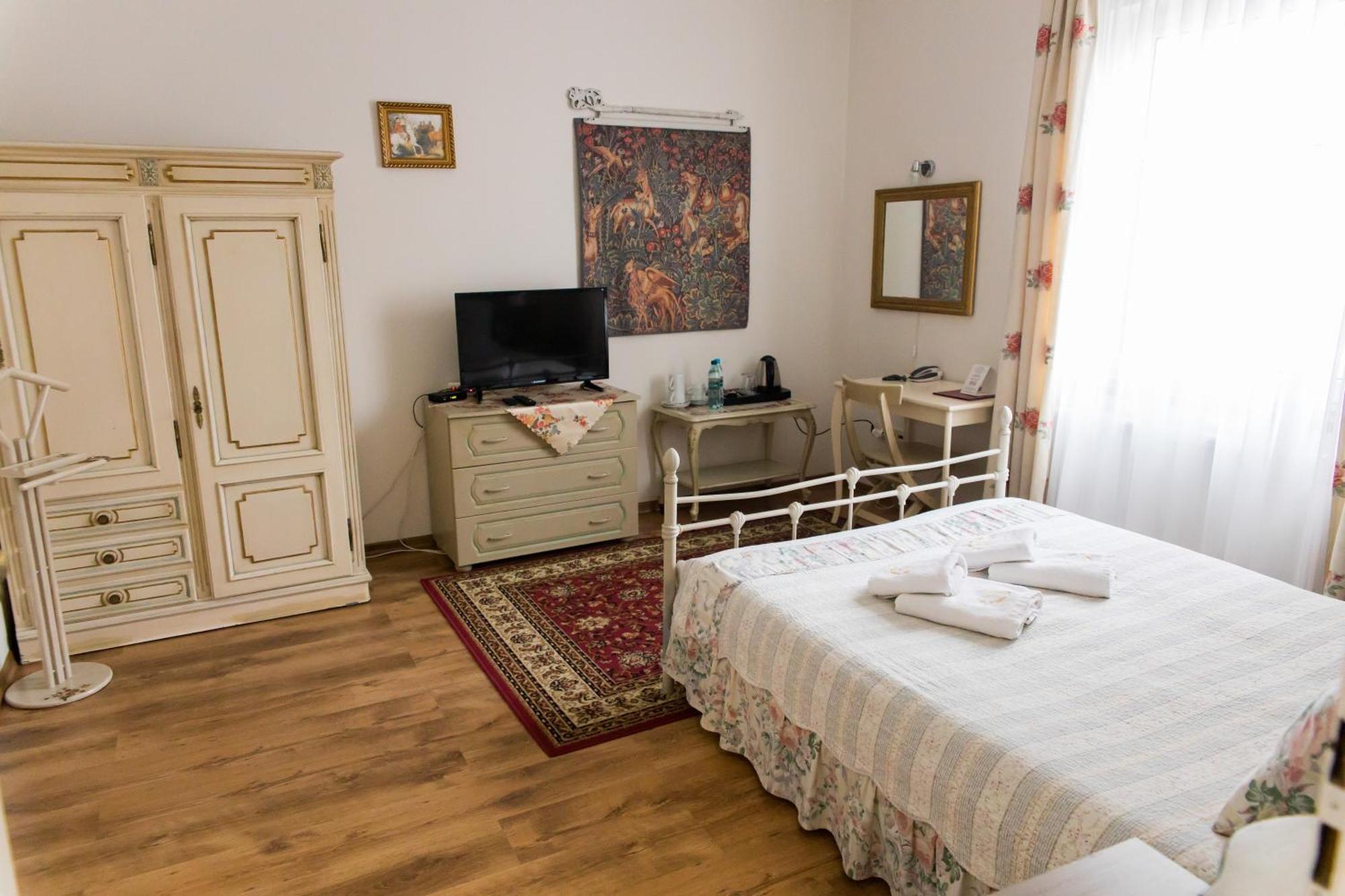Hotel Napoleon Wroblew  Luaran gambar