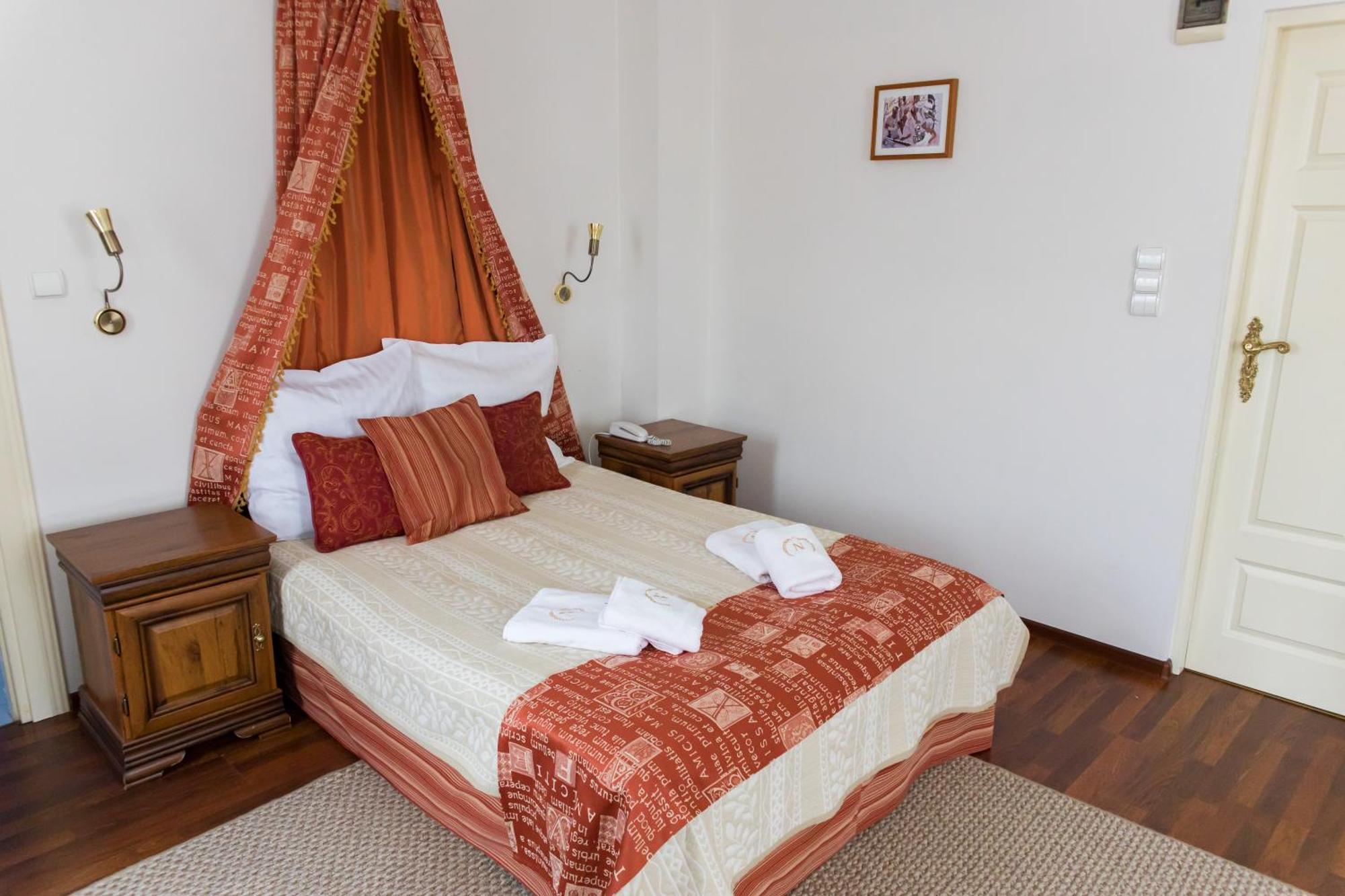 Hotel Napoleon Wroblew  Luaran gambar