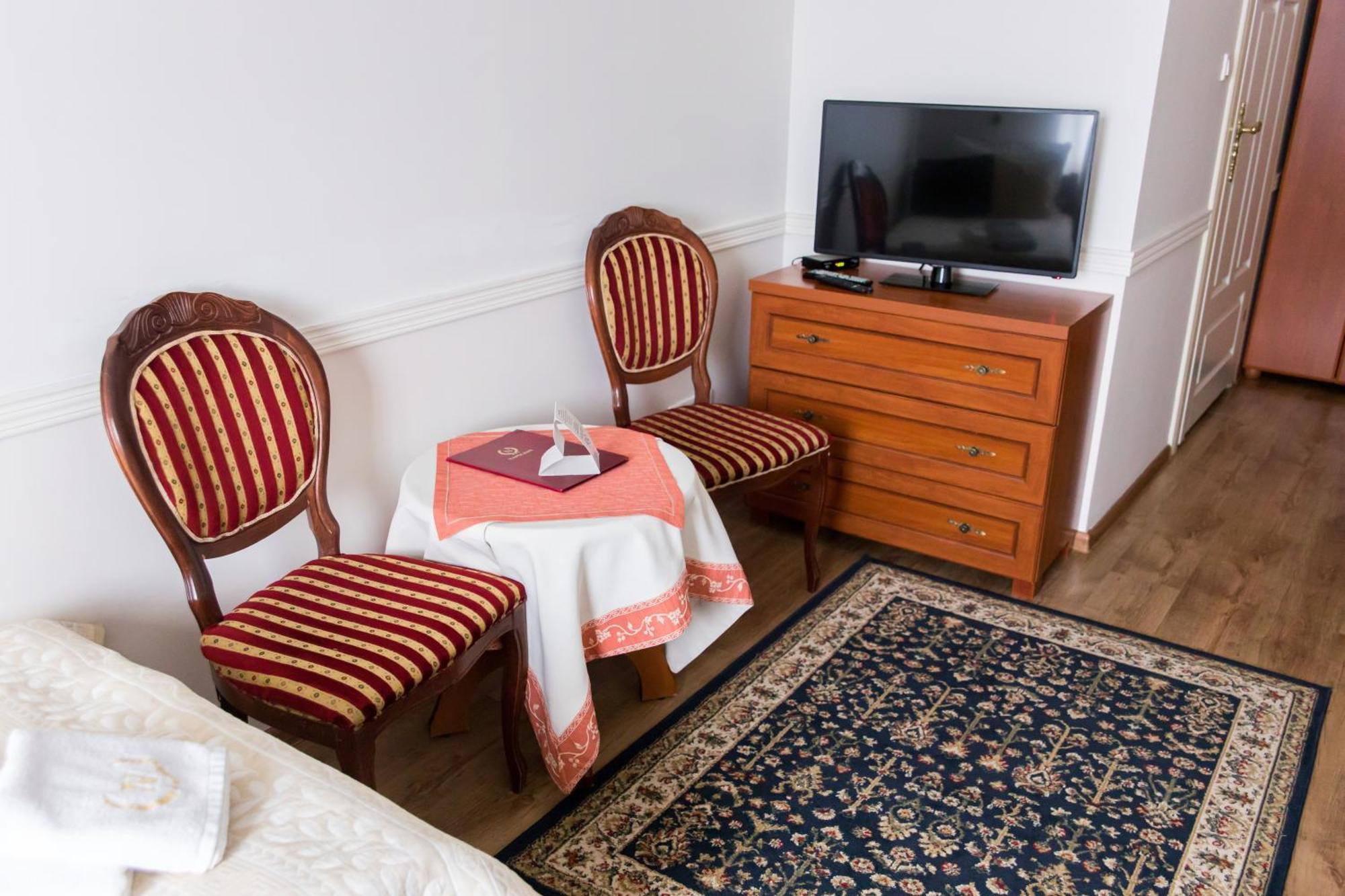 Hotel Napoleon Wroblew  Luaran gambar