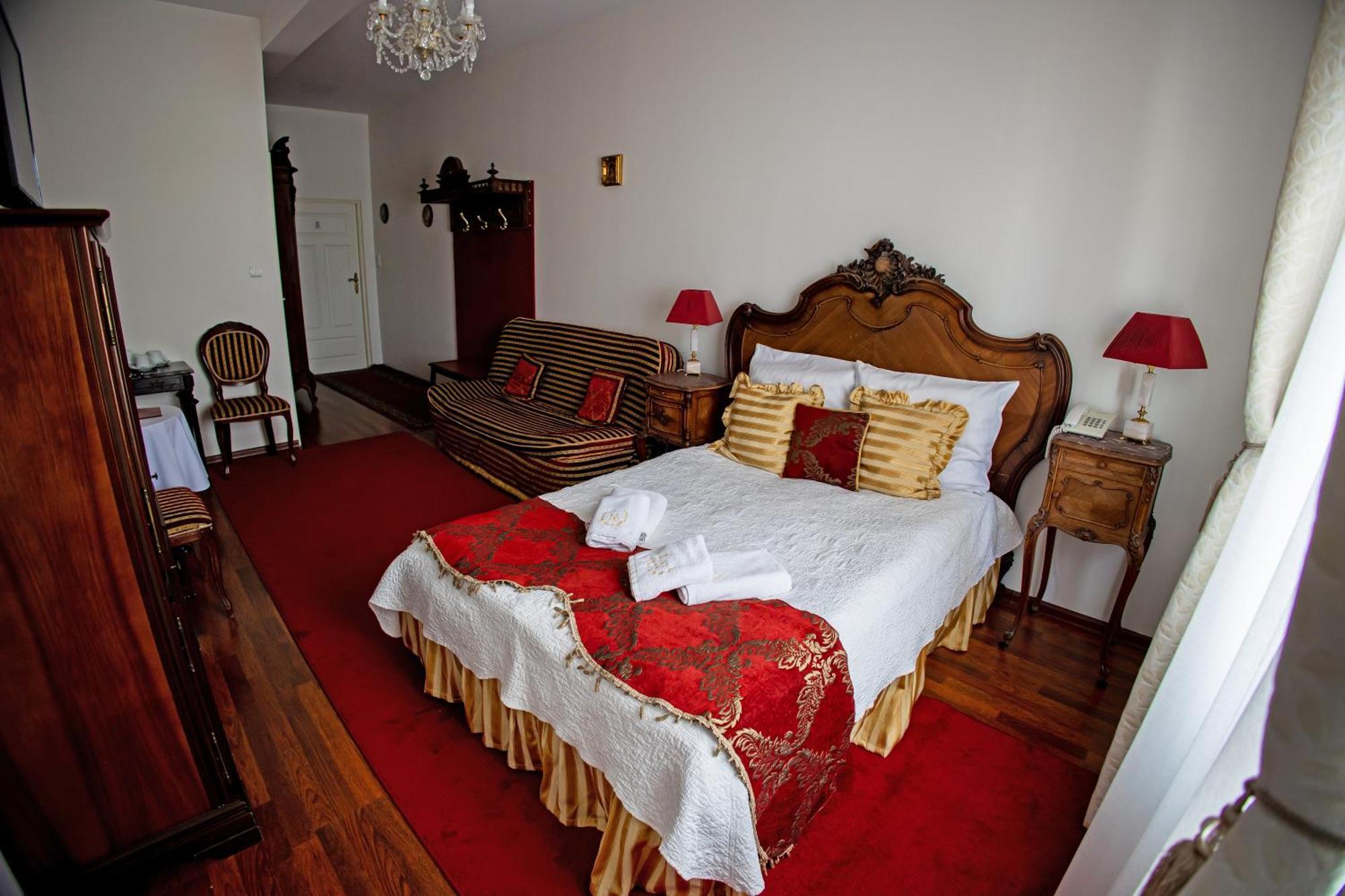 Hotel Napoleon Wroblew  Luaran gambar