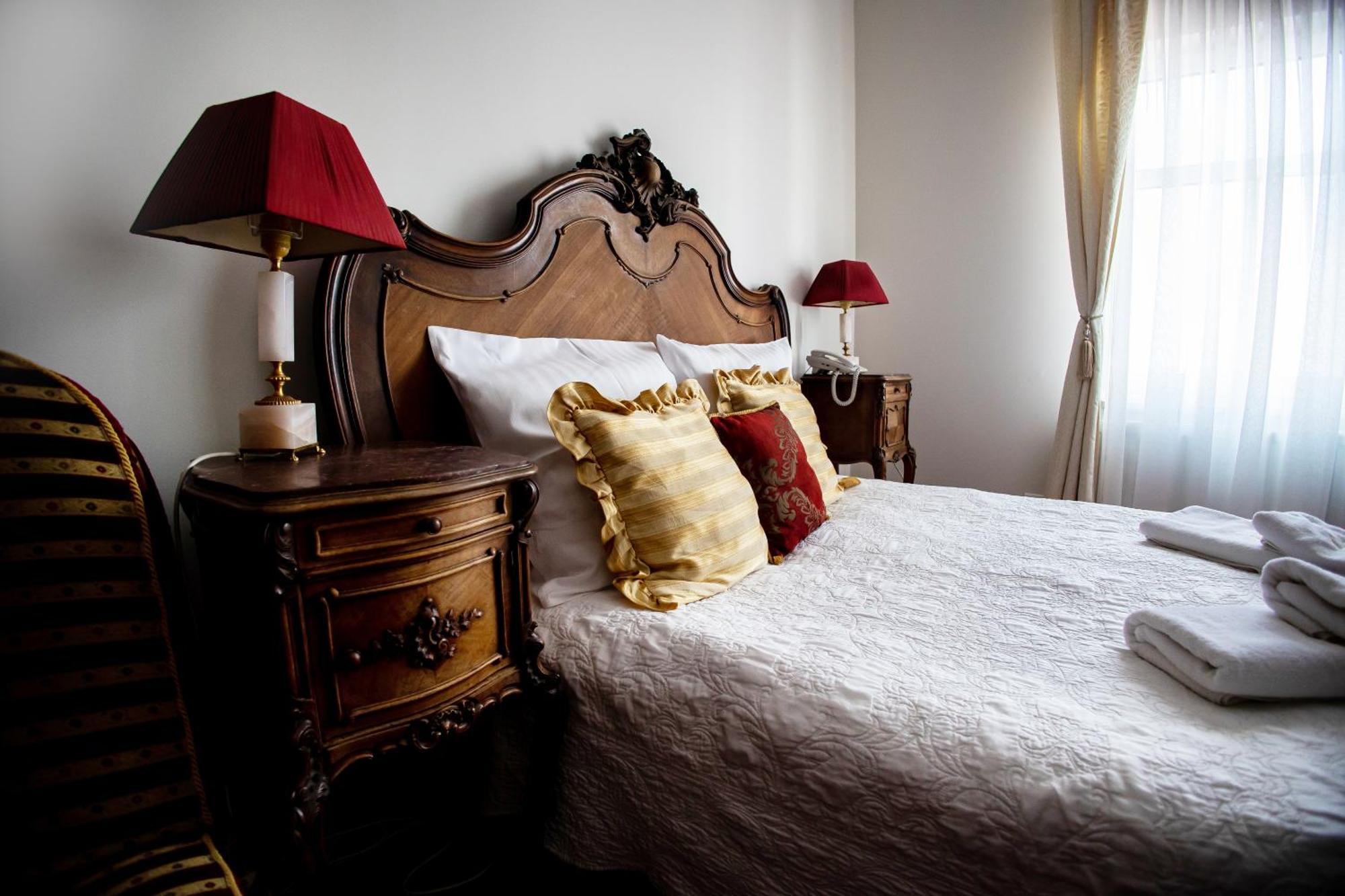 Hotel Napoleon Wroblew  Luaran gambar