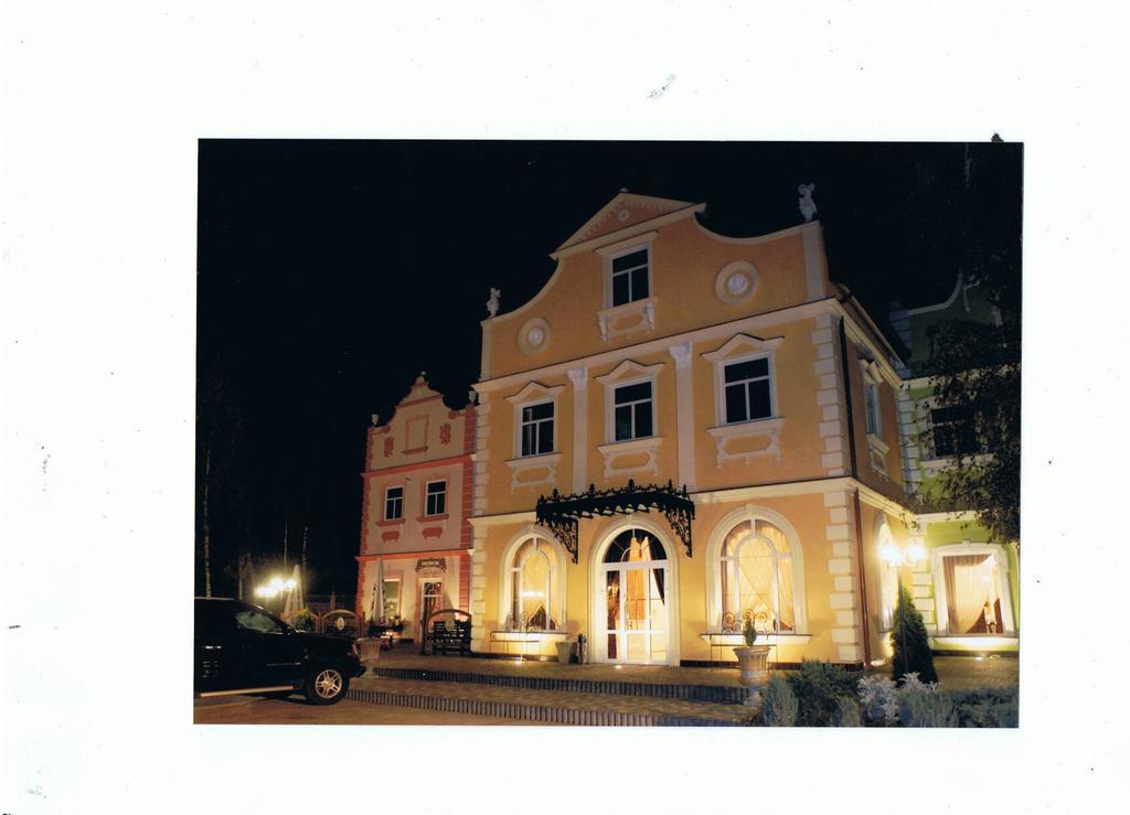 Hotel Napoleon Wroblew  Luaran gambar